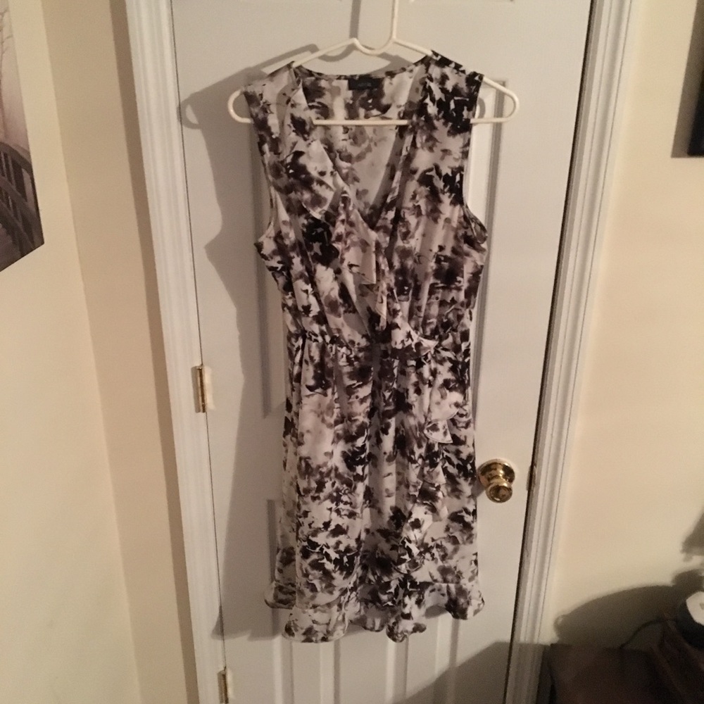 Ruffled, black, white and grey sleeveless dress